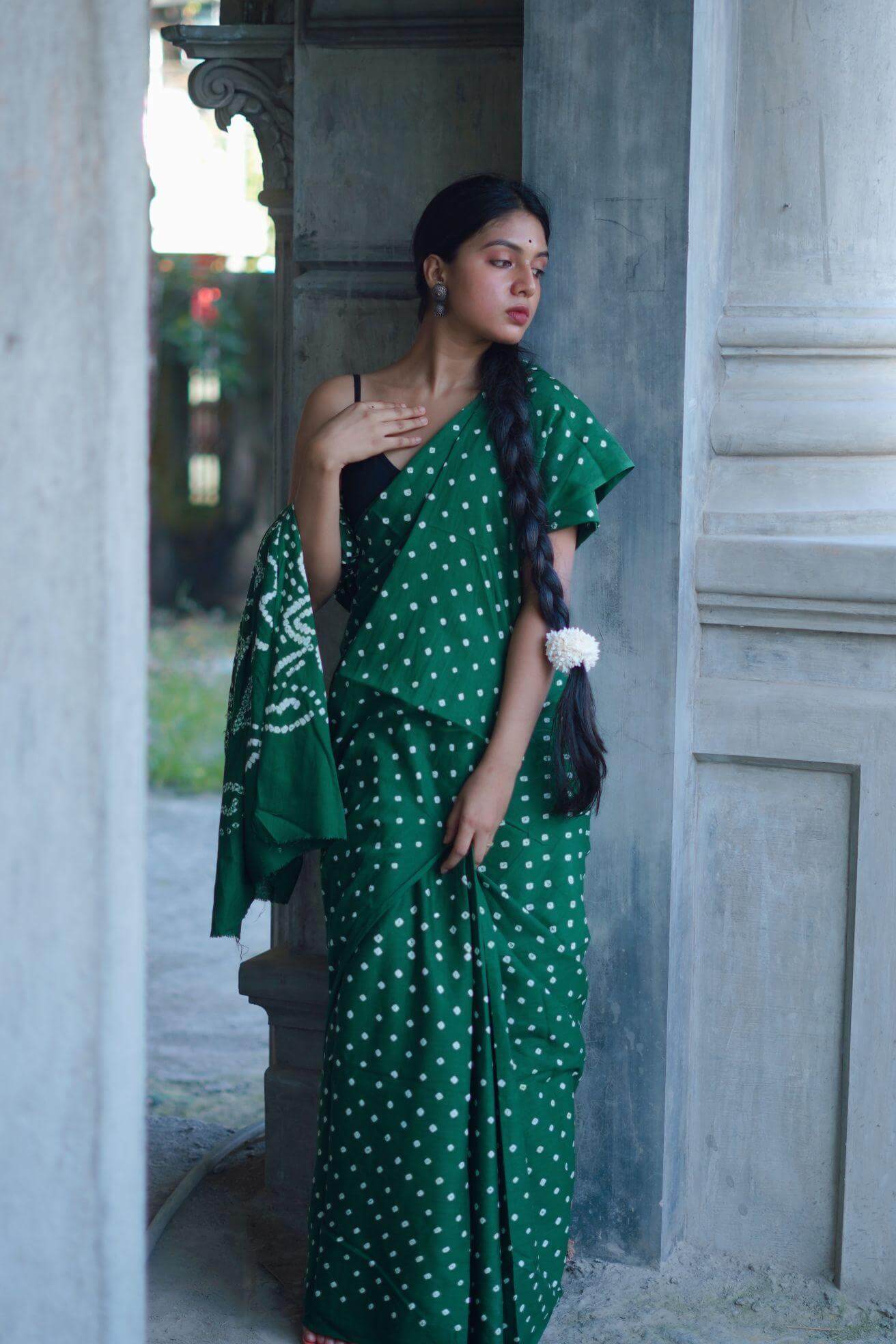 Boond - Bandhani green cotton Bandhani cotton saree