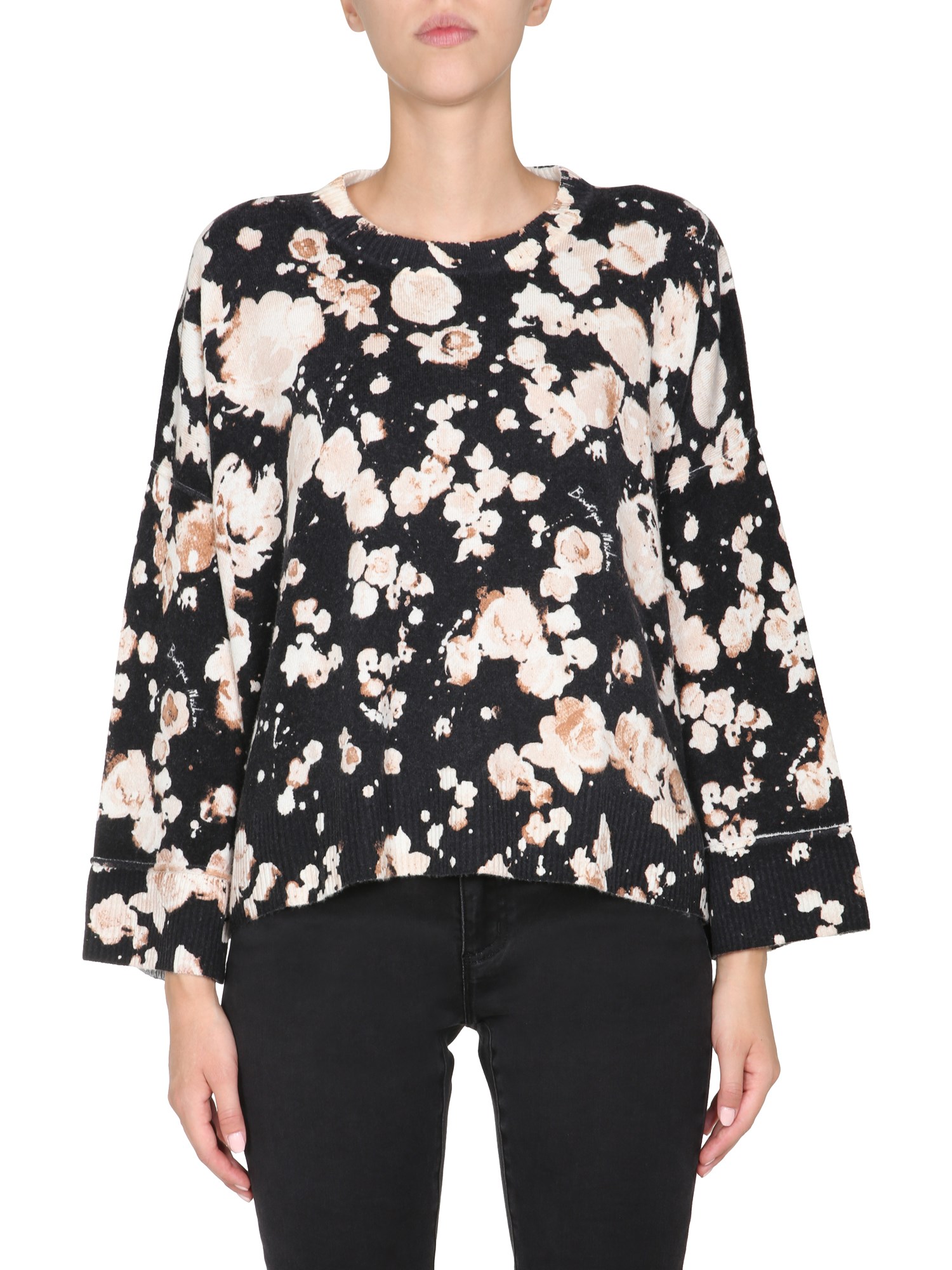 BOUTIQUE MOSCHINO    CREW NECK WOOL AND CASHMERE BLEND SWEATER WITH FLORAL PATTERN