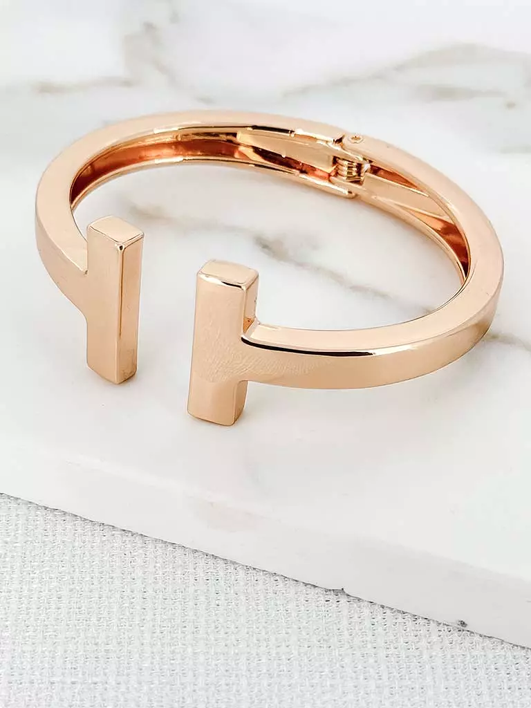 Envy T Bangle - Gold