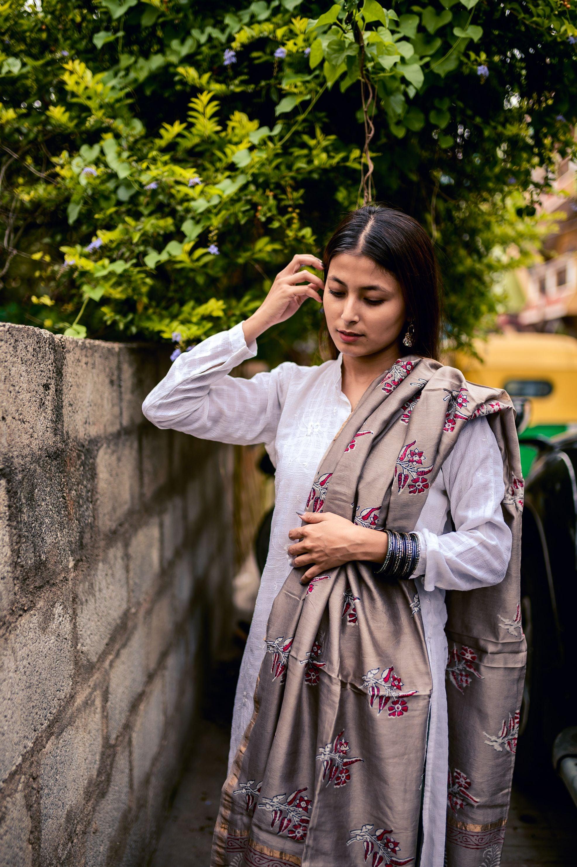 Kaisori Kashish Chanderi Dupatta - Floral