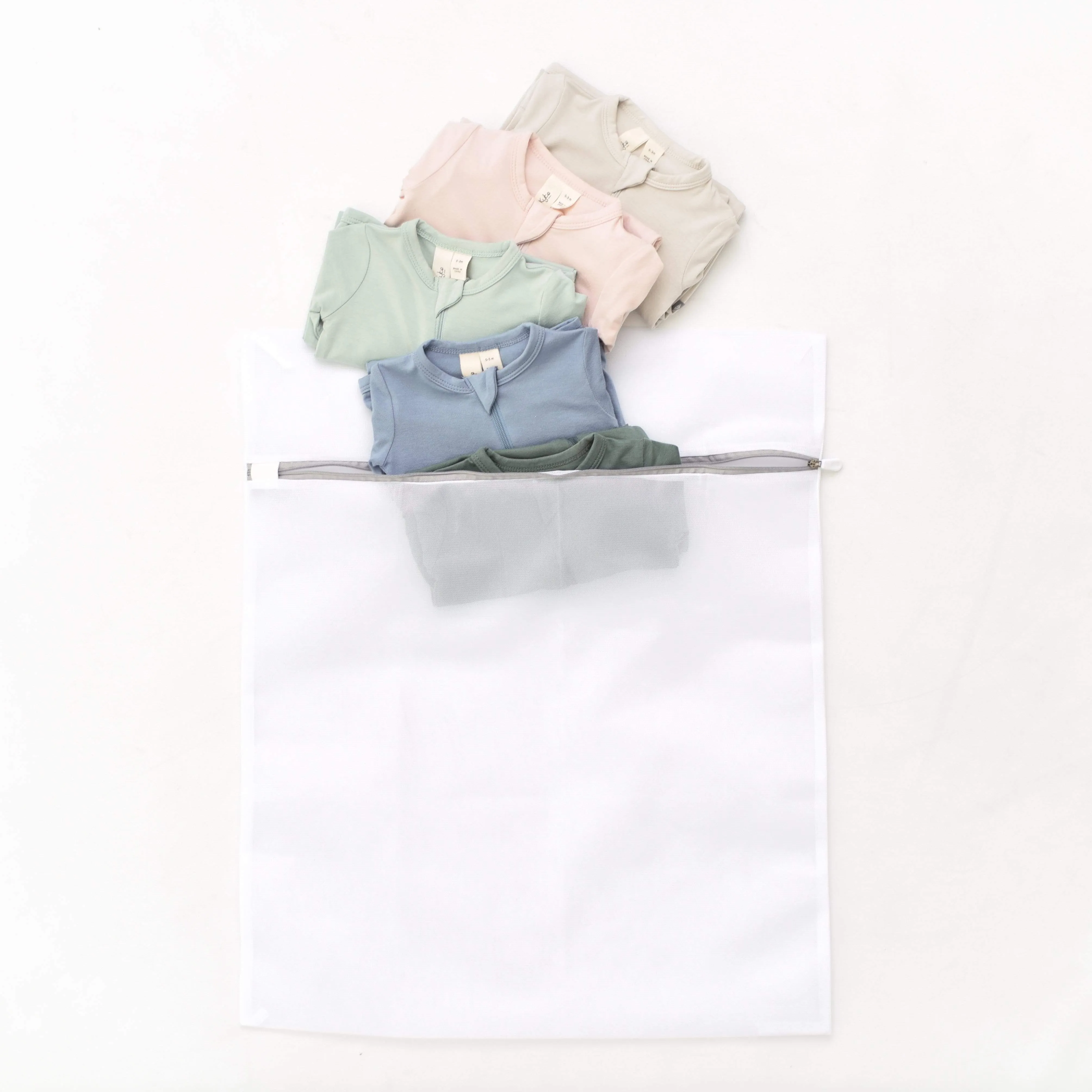 Mesh Laundry Bags (2-piece set)