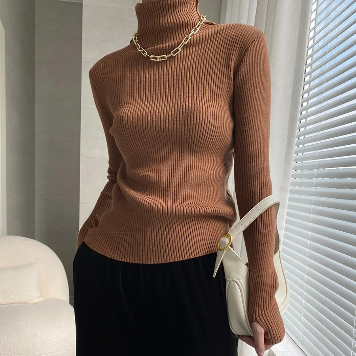 REDIT KNITTED TOP